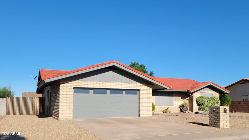 650 65th Way, Mesa, AZ 85205