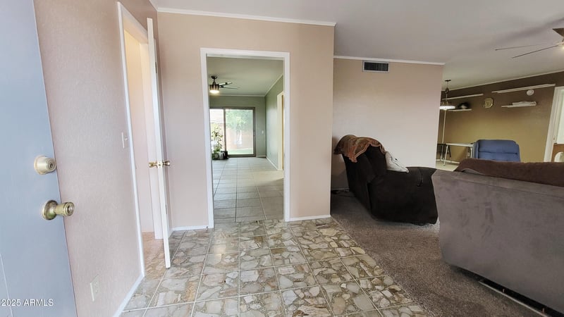 650 65th Way, Mesa, AZ 85205