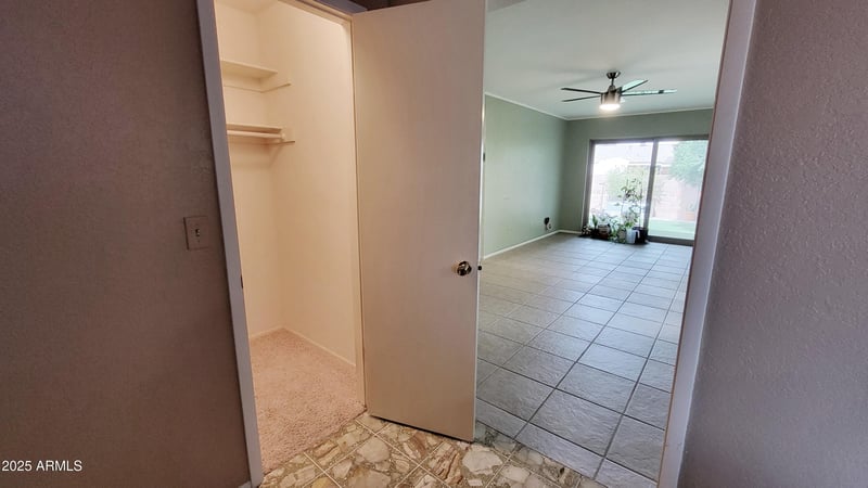 650 65th Way, Mesa, AZ 85205