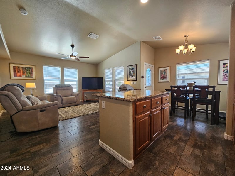 650 Hawes Rd #2737, Mesa, AZ 85207