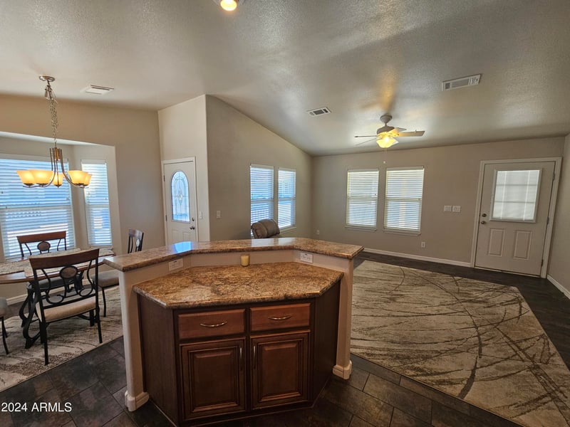 650 Hawes Rd #3803, Mesa, AZ 85207