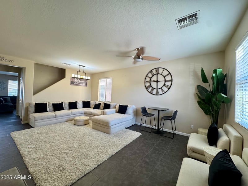 6502 71st Dr, Laveen, AZ 85339