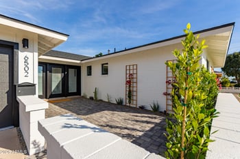 6502 Oak St, Scottsdale, AZ 85257
