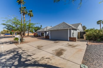 6503 Cortez St, Glendale, AZ 85304