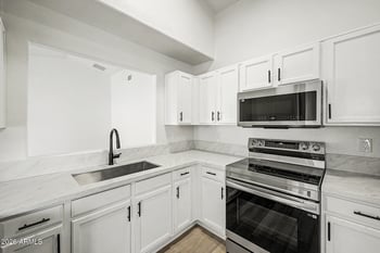 6503 W Florence Ave, Phoenix, AZ 85043