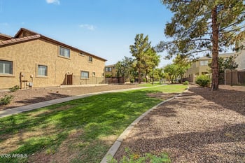 6503 W Florence Ave, Phoenix, AZ 85043
