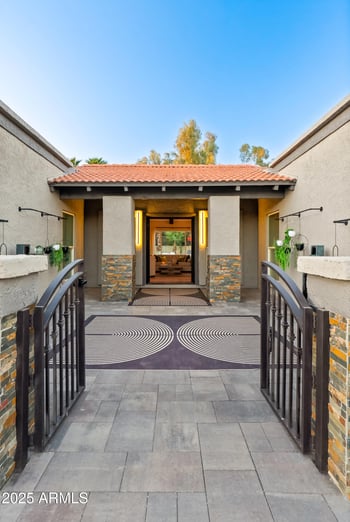 6504 Corrine Dr, Glendale, AZ 85304