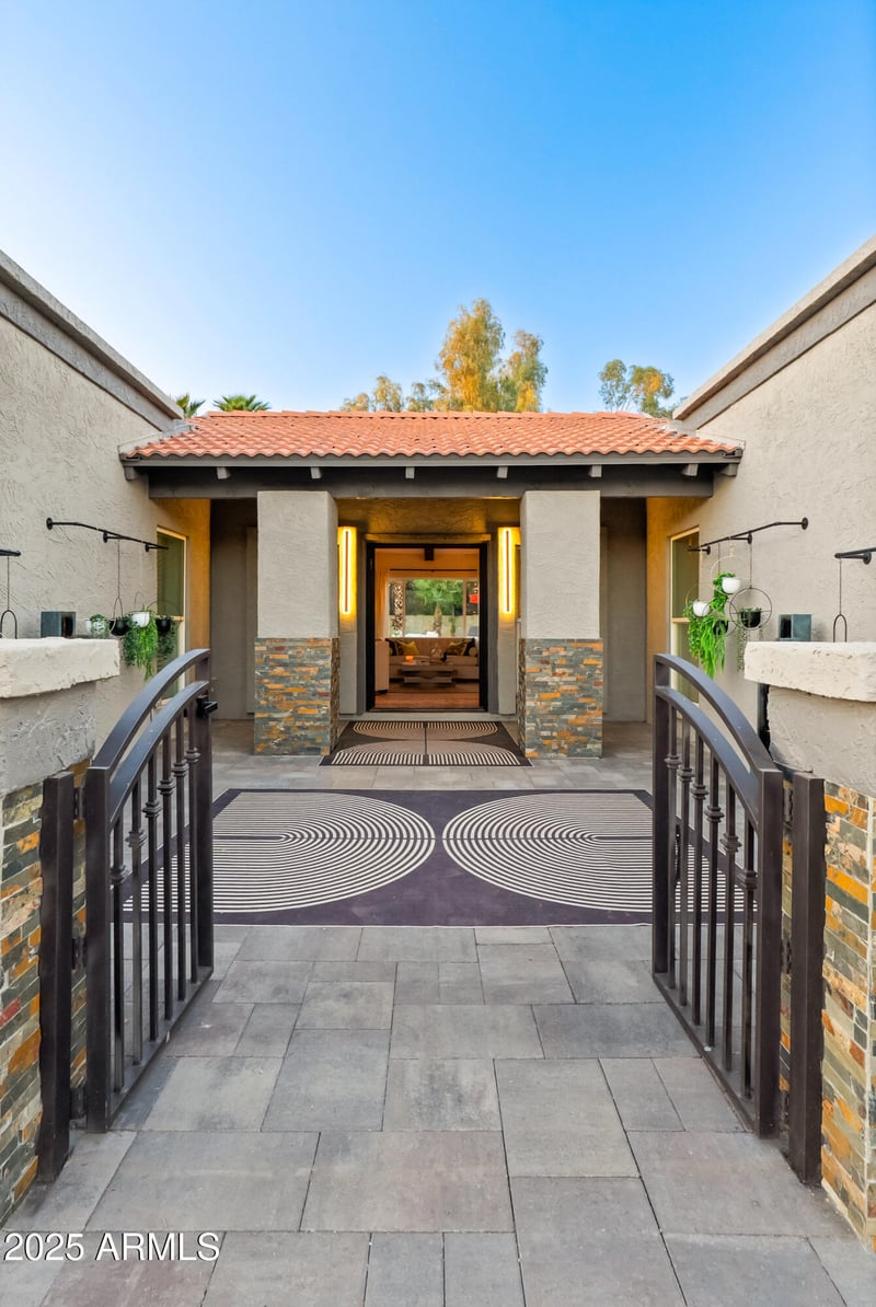 6504 Corrine Dr, Glendale, AZ 85304