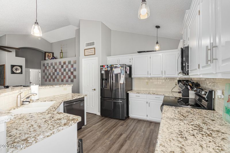 6504 E Quartz St, Mesa, AZ 85215