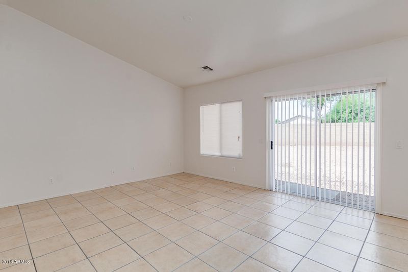 6504 W Gross Ave, Phoenix, AZ 85043
