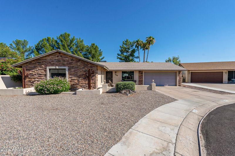 6504 W Phelps Rd, Glendale, AZ 85306