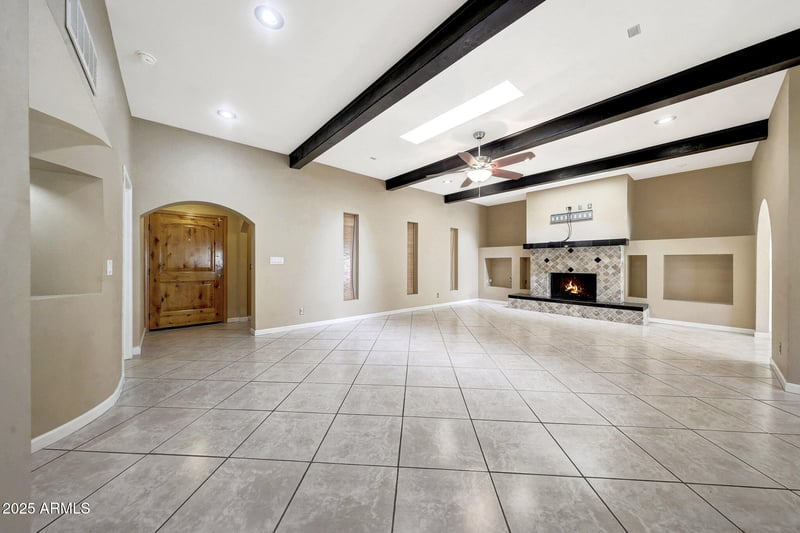 6505 12th Way, Phoenix, AZ 85014