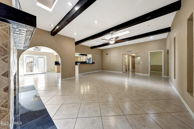 6505 12th Way, Phoenix, AZ 85014