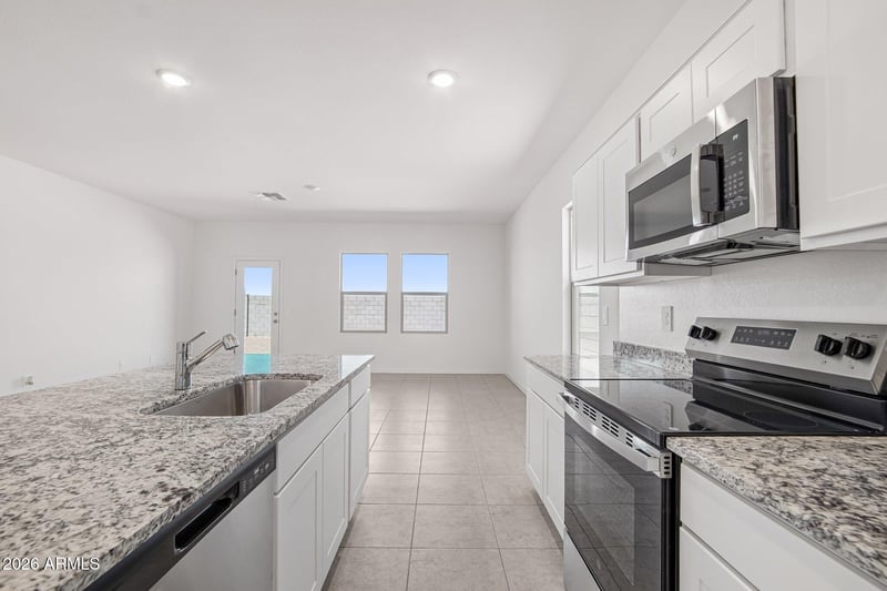 6505 78th Ln, Laveen, AZ 85339