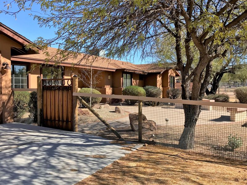 6509 E Calle De Las Estrellas --, Cave Creek, AZ 85331
