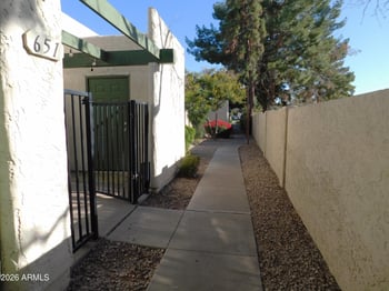 651 Allred Dr, Tempe, AZ 85288