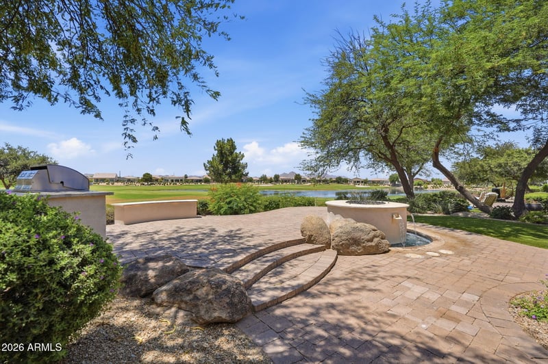 651 E Peach Tree St, Queen Creek, AZ 85140