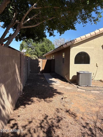 651 Nopal Ave, Mesa, AZ 85210