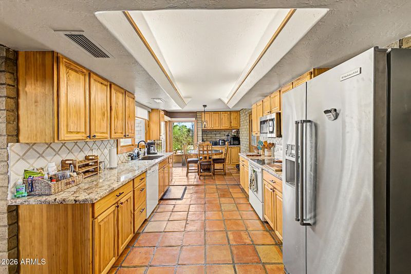 6510 E Dixileta Dr, Cave Creek, AZ 85331