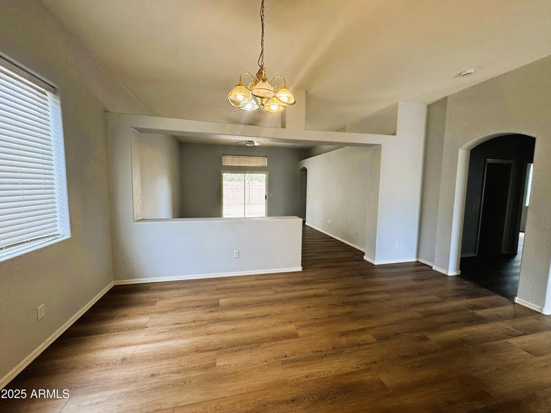 6511 5th Way, Phoenix, AZ 85042