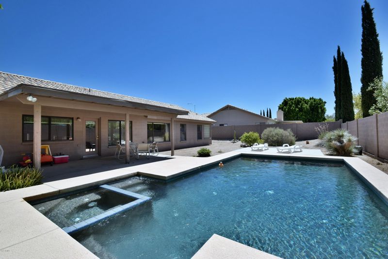 6511 E Preston St, Mesa, AZ 85215
