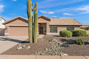 6512 Palm St, Mesa, AZ 85215