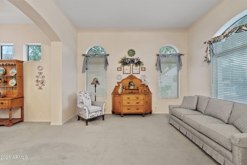 6512 Virginia St, Mesa, AZ 85215