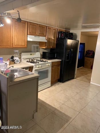 6512 W Van Buren St #40, Phoenix, AZ 85043