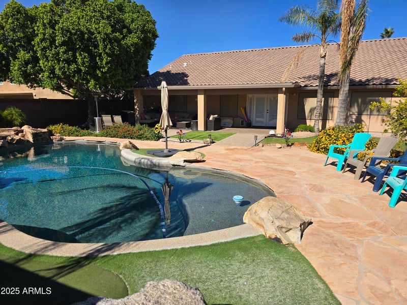 6513 Oasis St, Mesa, AZ 85215