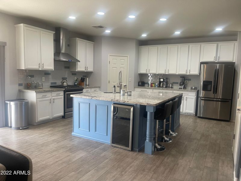 6513 S 68th Glen, Laveen, AZ 85339