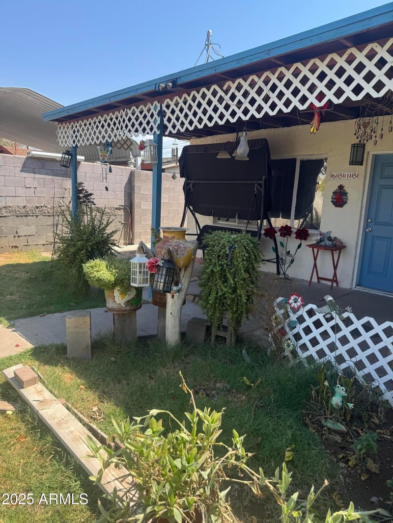 6515 59th Dr, Glendale, AZ 85301