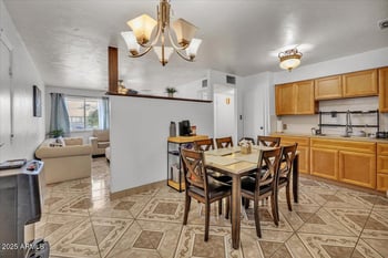 6516 Cheery Lynn Rd, Phoenix, AZ 85033