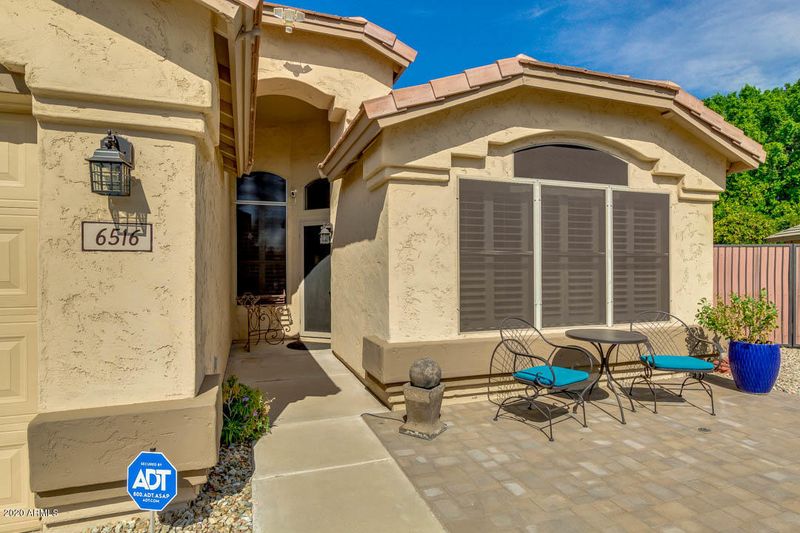 6516 W Adobe Dr, Glendale, AZ 85308
