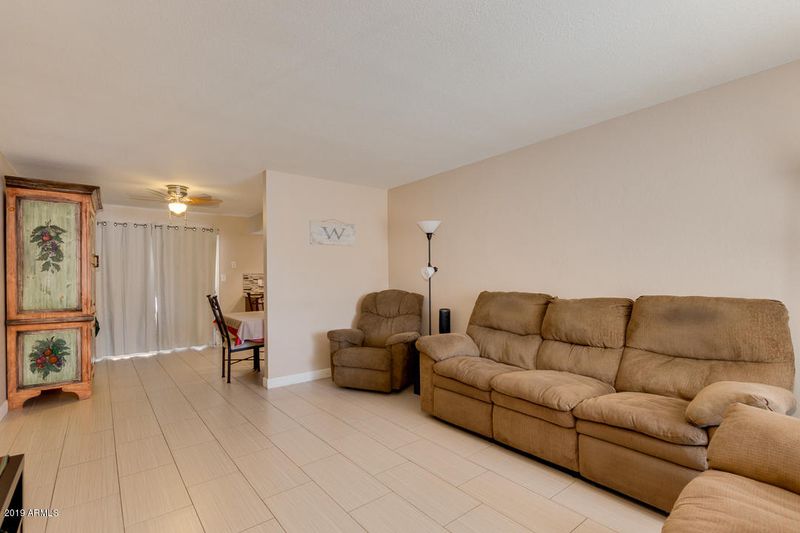 6516 W Phelps Rd, Glendale, AZ 85306