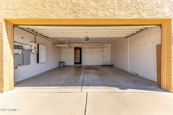 6517 Hazelton Ln, Tempe, AZ 85283