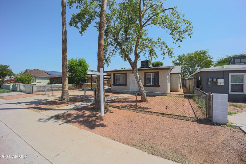 6517 N 53rd Ave, Glendale, AZ 85301
