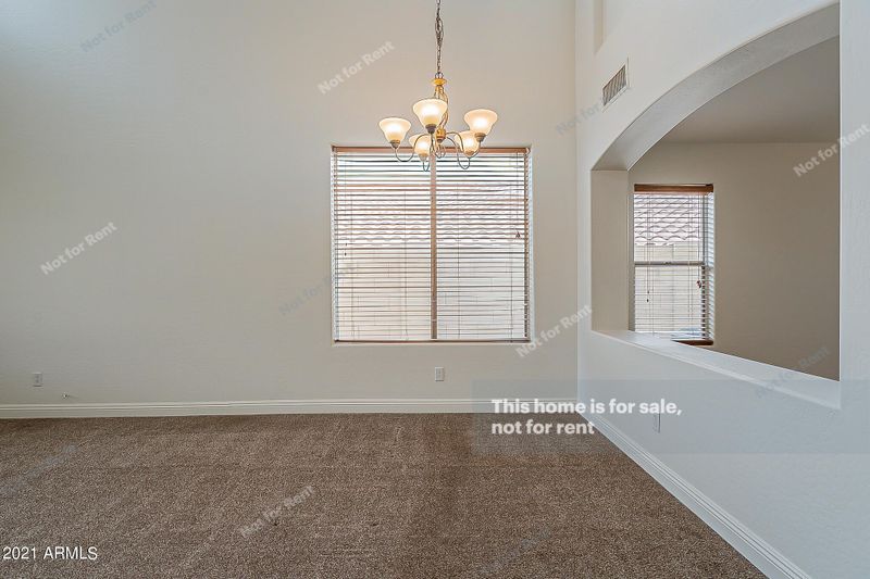 6517 W Red Fox Rd, Phoenix, AZ 85083