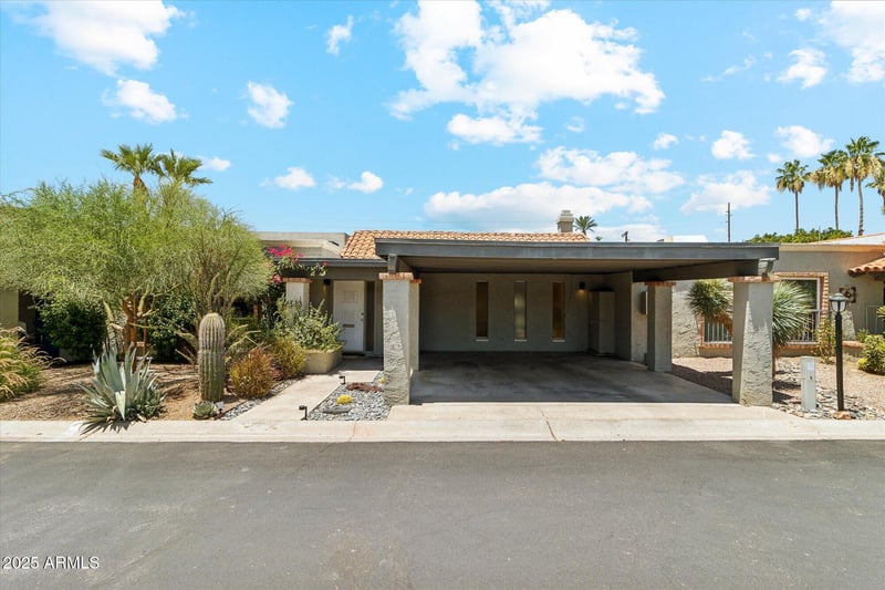 6518 12th Pl, Phoenix, AZ 85014