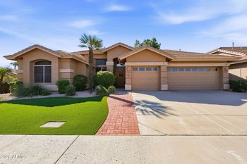 6519 W Crest Ln, Glendale, AZ 85310