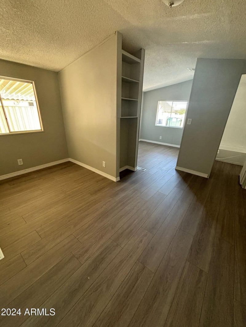 652 Ellsworth Rd #170, Mesa, AZ 85208
