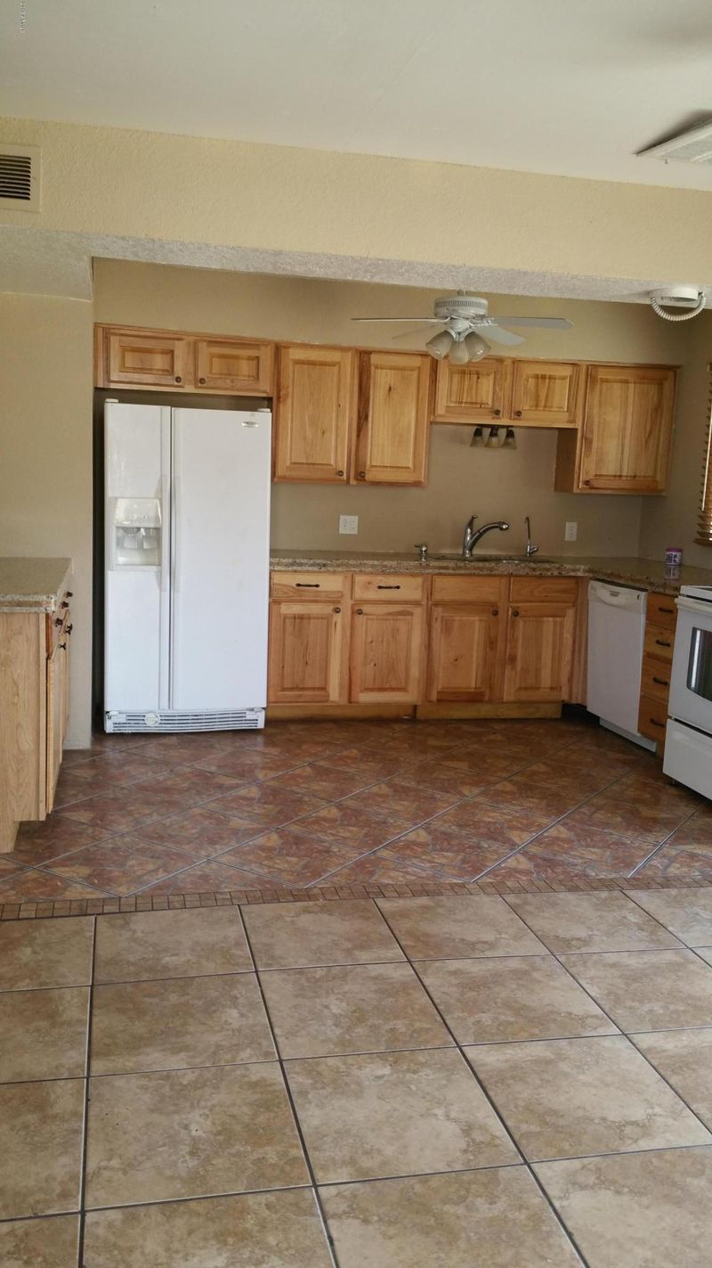 652 N 94th Pl, Mesa, AZ 85207