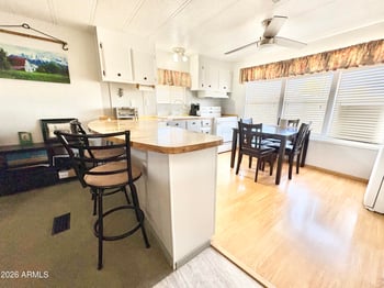 652 Ellsworth Rd #126, Mesa, AZ 85208