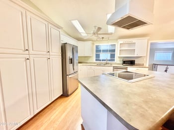 652 S Ellsworth Rd #9, Mesa, AZ 85208