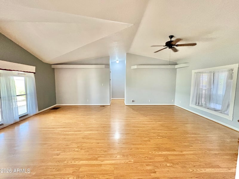 652 S Ellsworth Rd #9, Mesa, AZ 85208