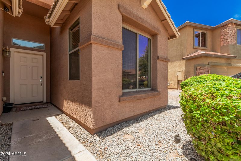 6520 S 37th Dr, Phoenix, AZ 85041