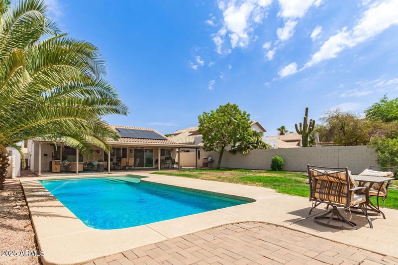 6521 Russell St, Mesa, AZ 85215