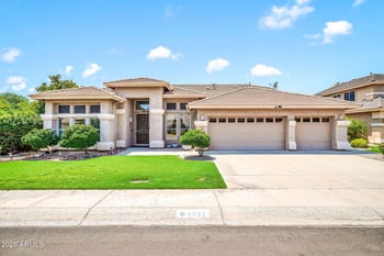 6521 Hill Ln, Glendale, AZ 85310