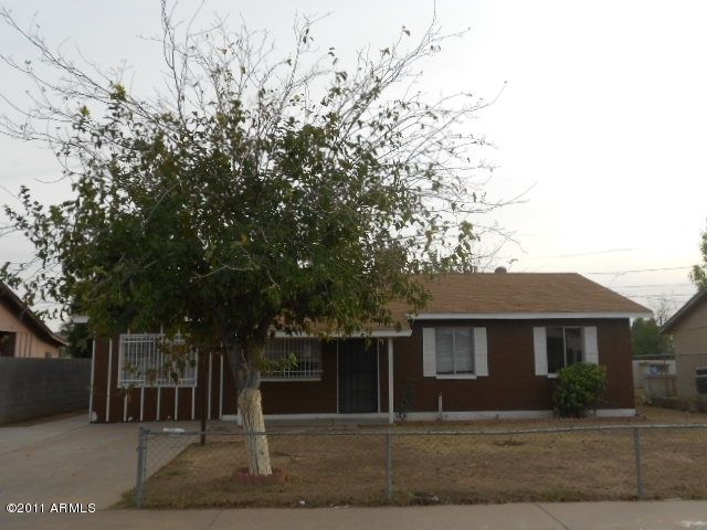 6521 W Peck Dr, Glendale, AZ 85301
