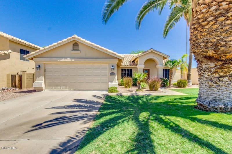 6522 E Rochelle St, Mesa, AZ 85215