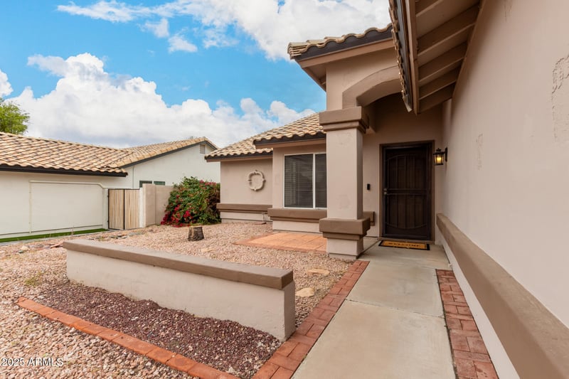 6522 Russell St, Mesa, AZ 85215